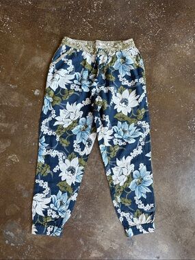 Faherty Navy Floral Jogger Pants with White & Olive Accents